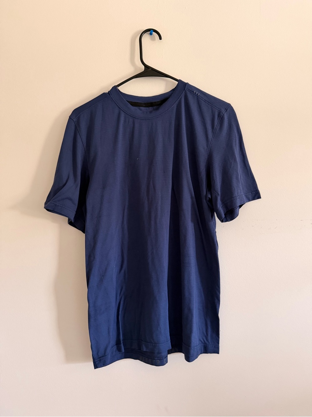 LULULEMON LICENSE TO TRAIN S Men's Navy Performance Crew Neck T-Shirt